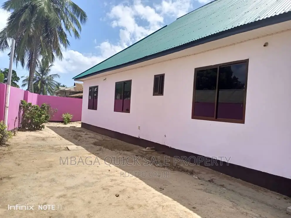 4bdrm House in Mbagala Saku for sale