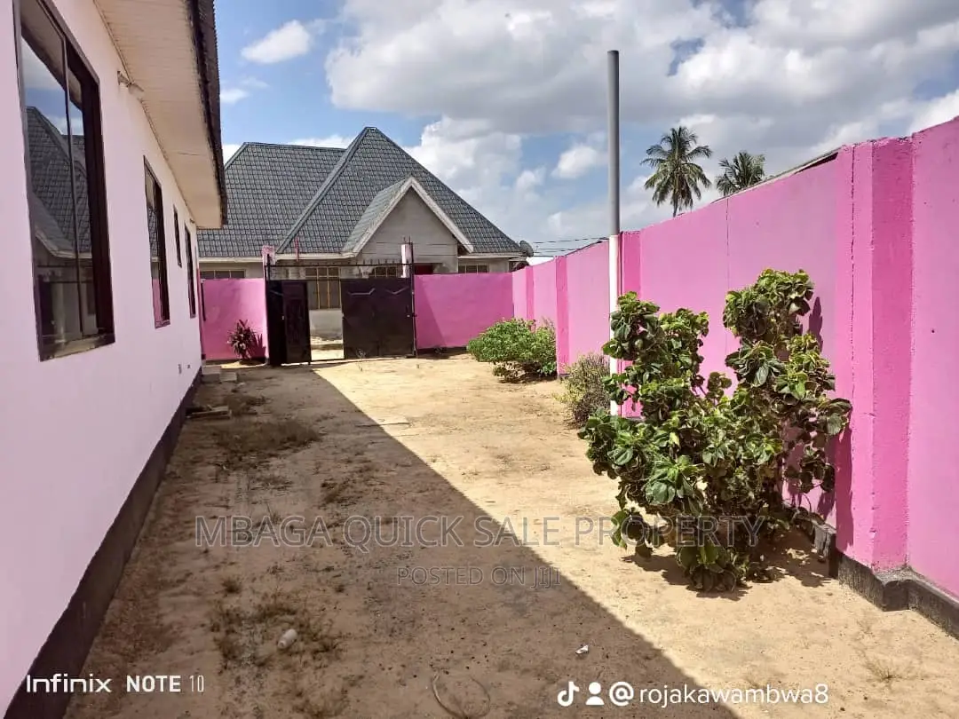 4bdrm House in Mbagala Saku for sale
