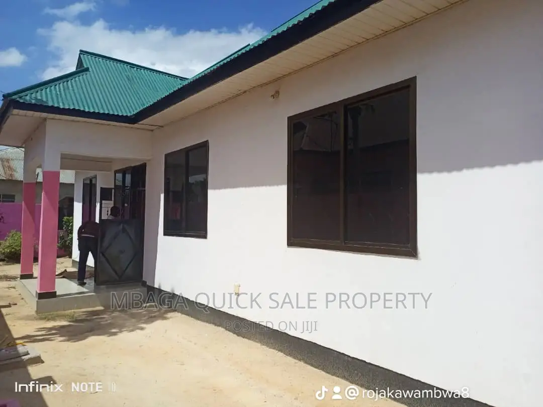 4bdrm House in Mbagala Saku for sale
