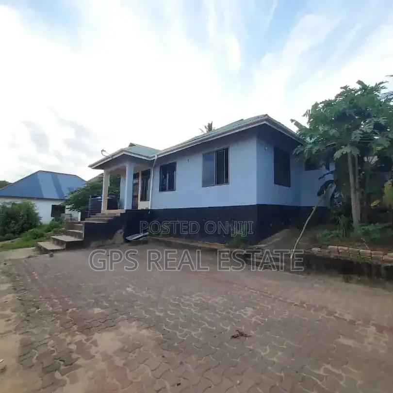 3bdrm House in Ubungo Makoka, Kinondoni for sale