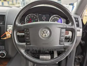 Volkswagen Touareg 2009 Black