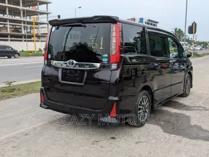 Toyota Noah 2017 Black