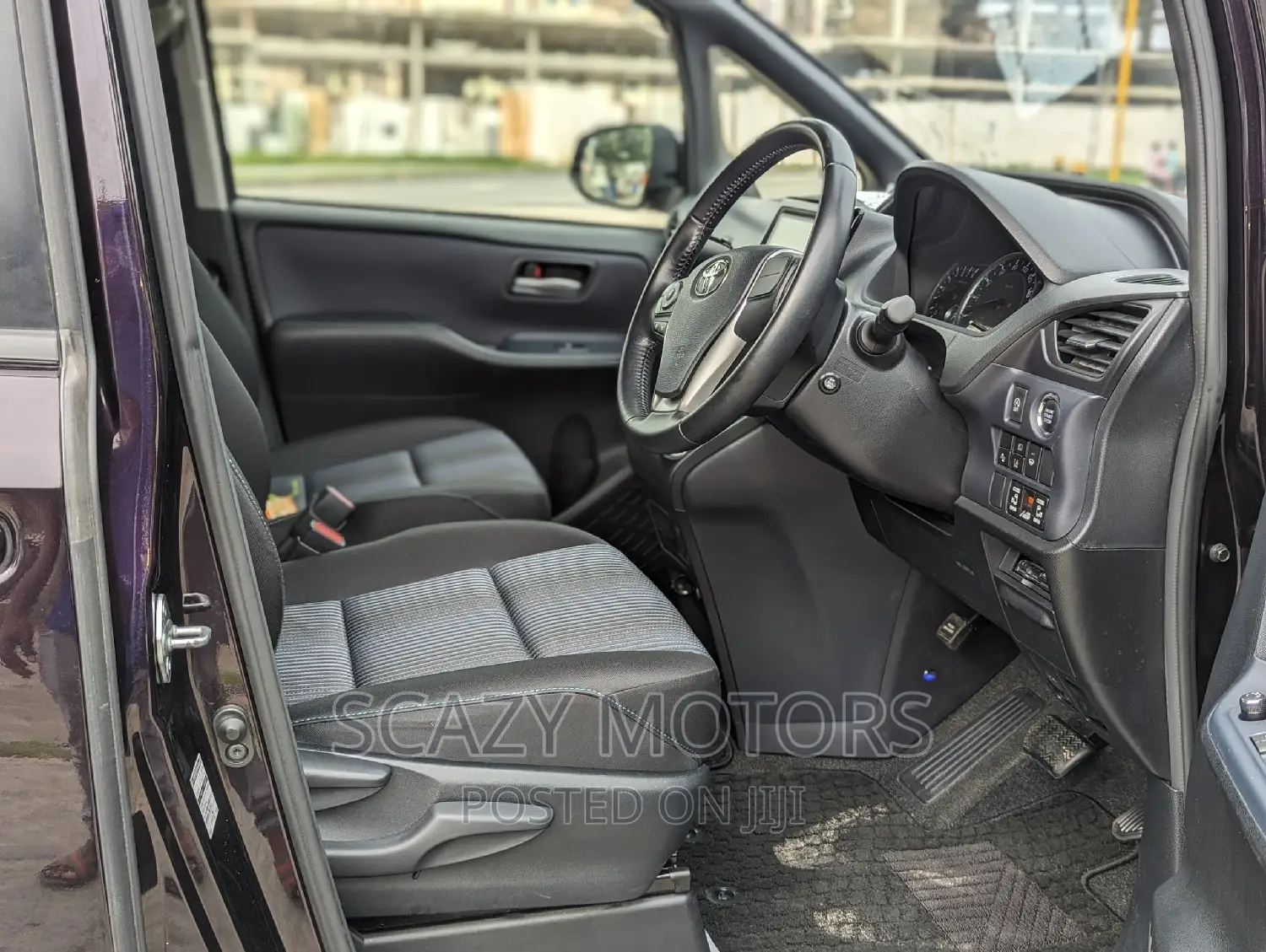 Toyota Noah 2017 Black