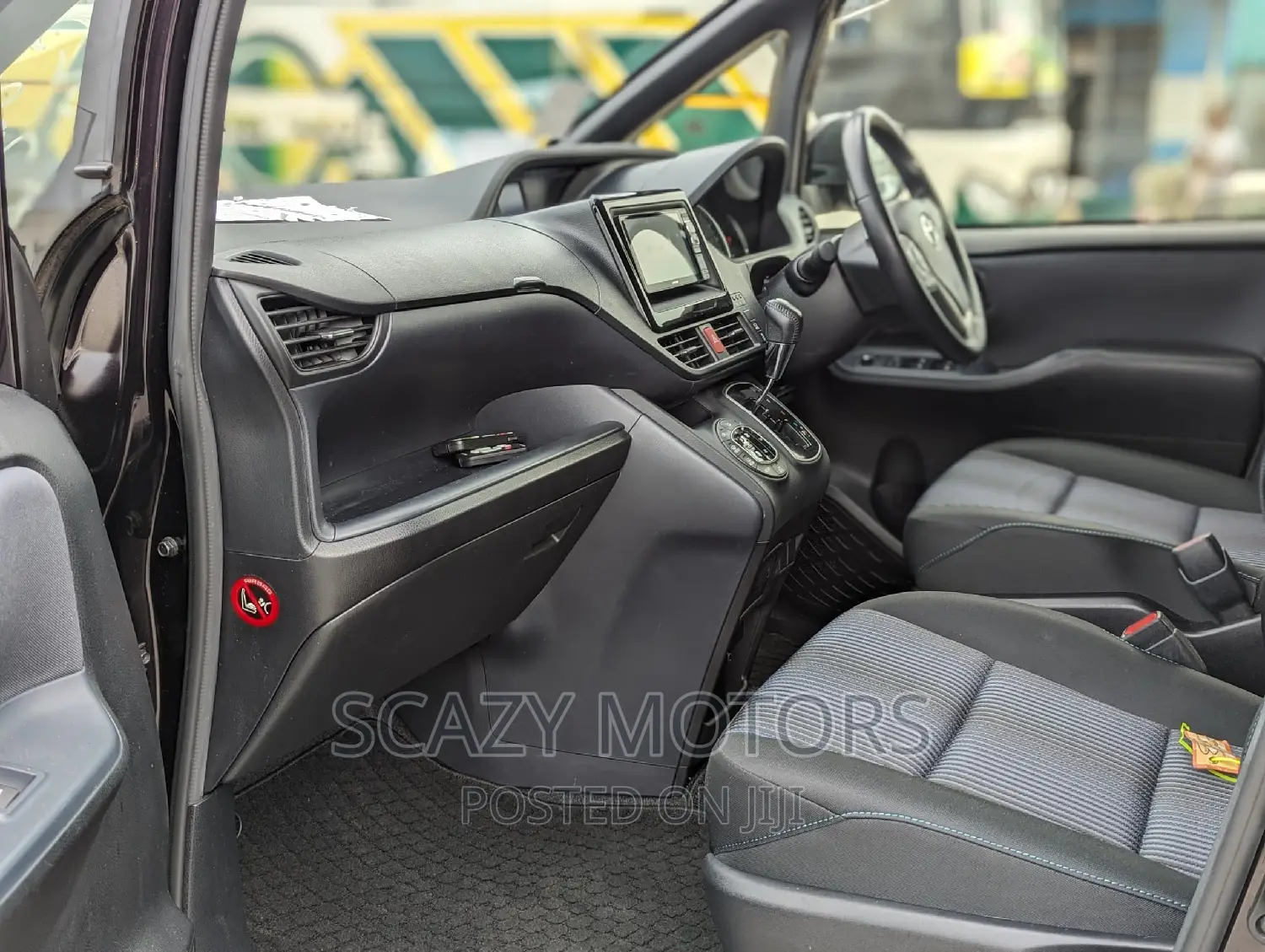 Toyota Noah 2002 Black