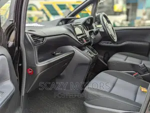 Toyota Noah 2002 Black