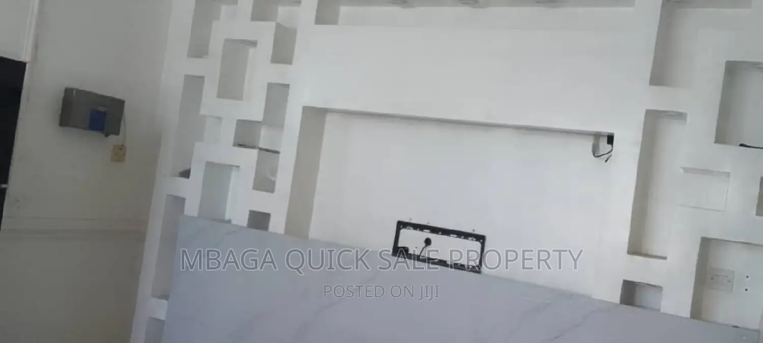 3bdrm House in Sinza Wanyama Hotel for sale