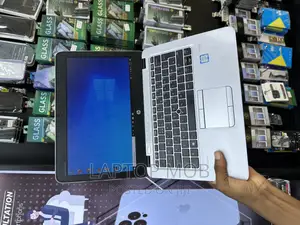 Laptop HP EliteBook 820 G3 8GB Intel Core I5 HDD 500GB