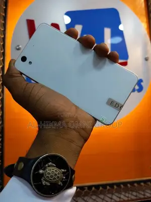 Sharp Aquos Sense 32 GB White