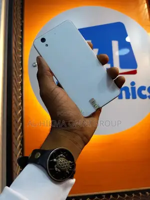 Sharp Aquos Sense 32 GB White