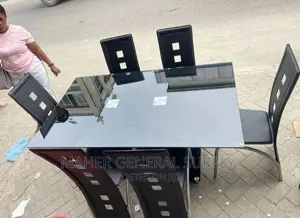 Dinning Table