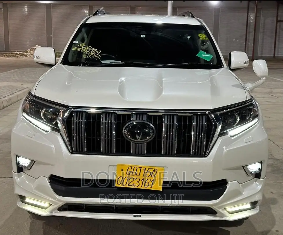 Toyota Land Cruiser Prado 2018 White