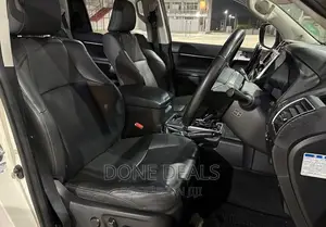 Toyota Land Cruiser Prado 2018 White