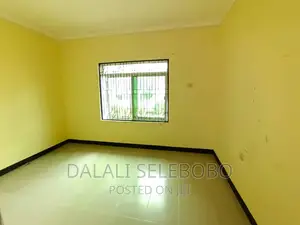 3bdrm Mansion in Kimara Temboni for rent