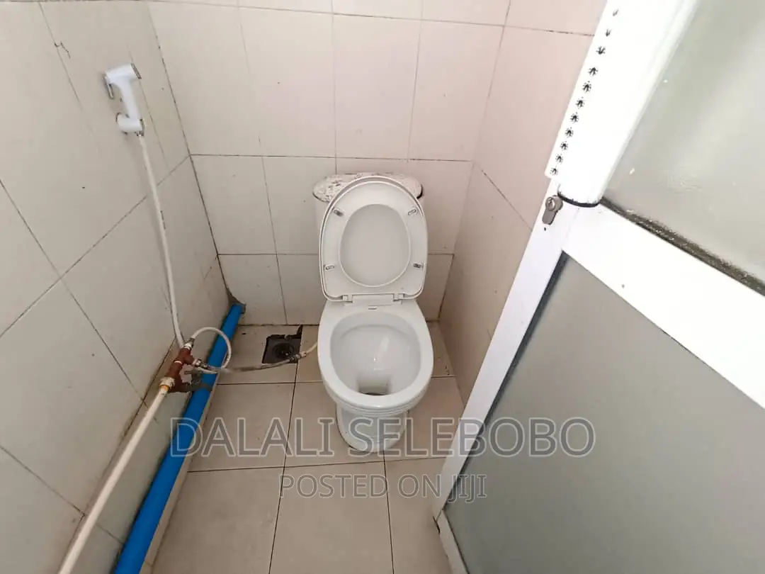 3bdrm Mansion in Kimara Temboni for rent