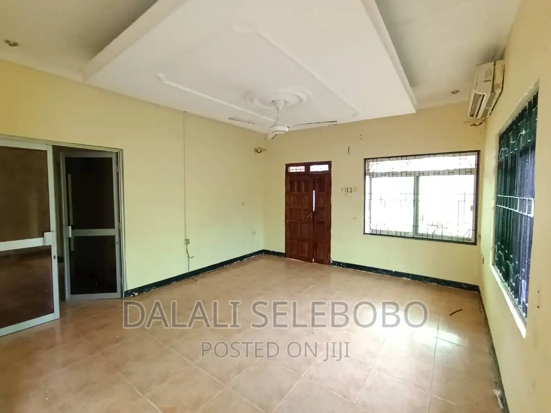 3bdrm Mansion in Kimara Temboni for rent