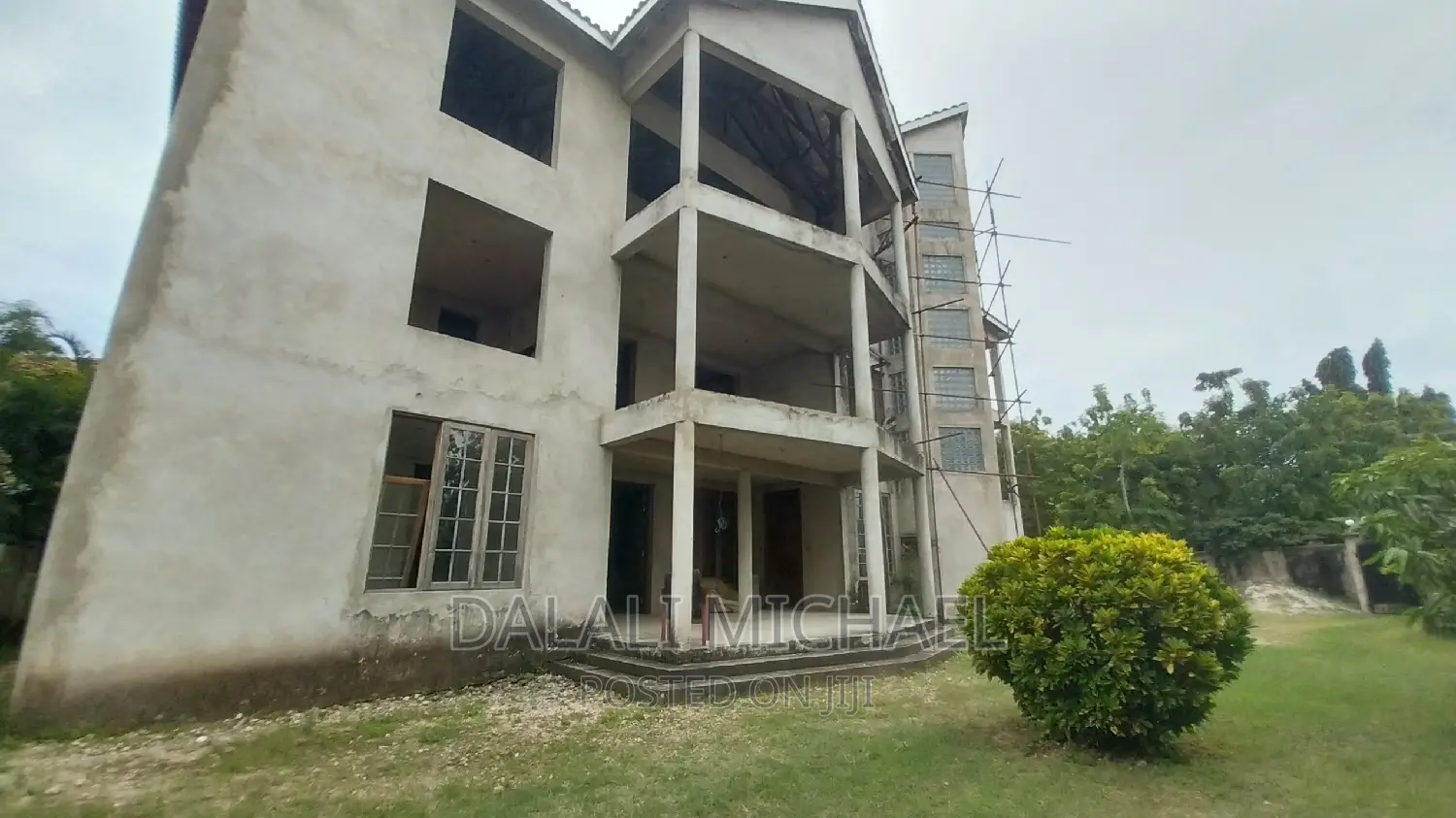 13bdrm Mansion in Masaki for sale