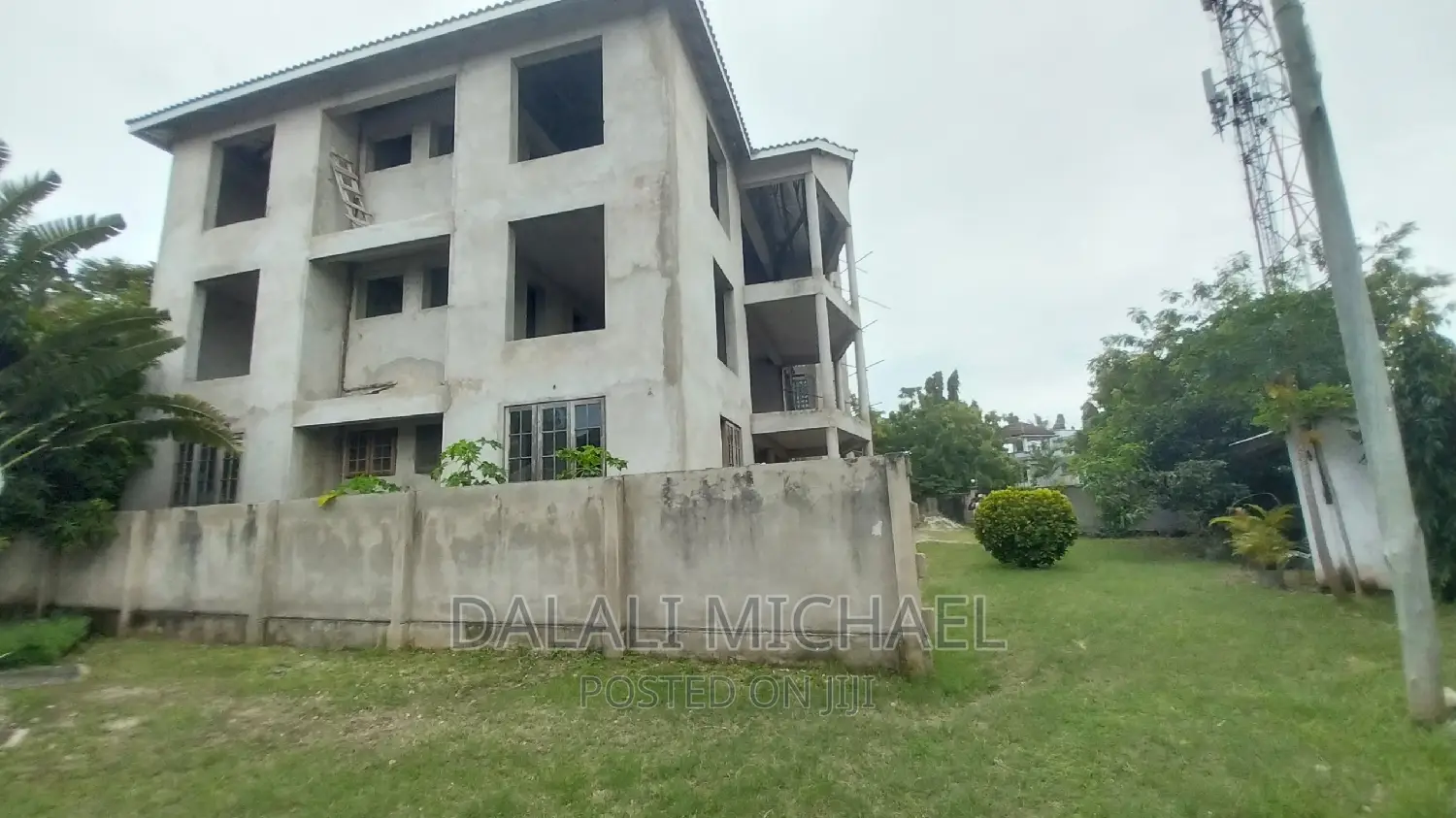 13bdrm Mansion in Masaki for sale