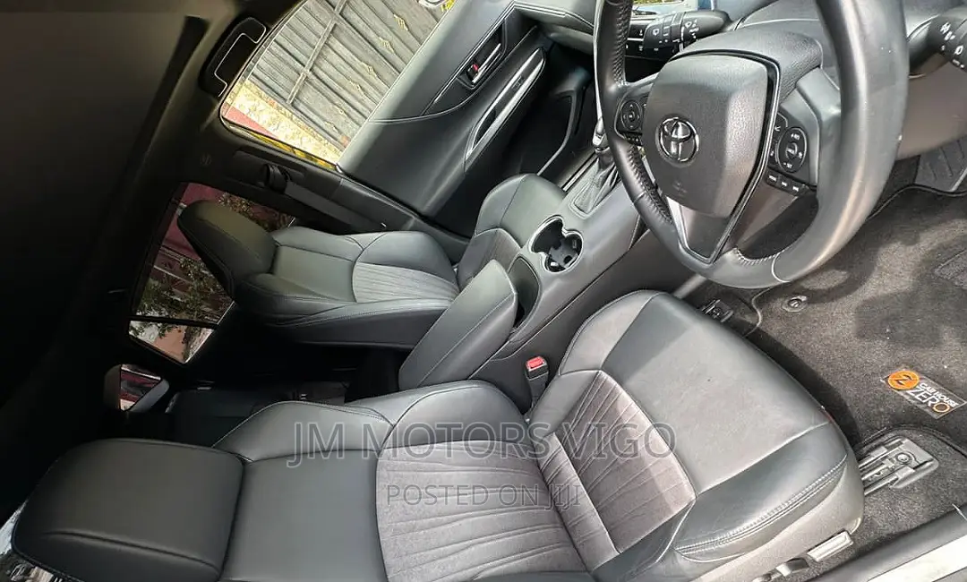 Toyota Harrier 2020 Black