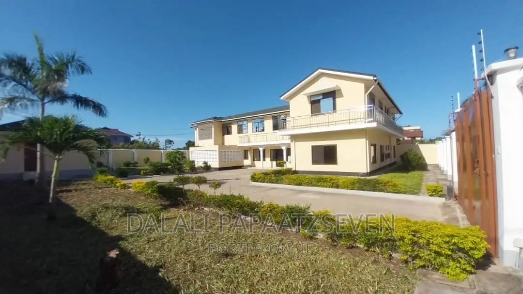 3bdrm House in Dalalipapaatzseven, Mbezi Beach for rent