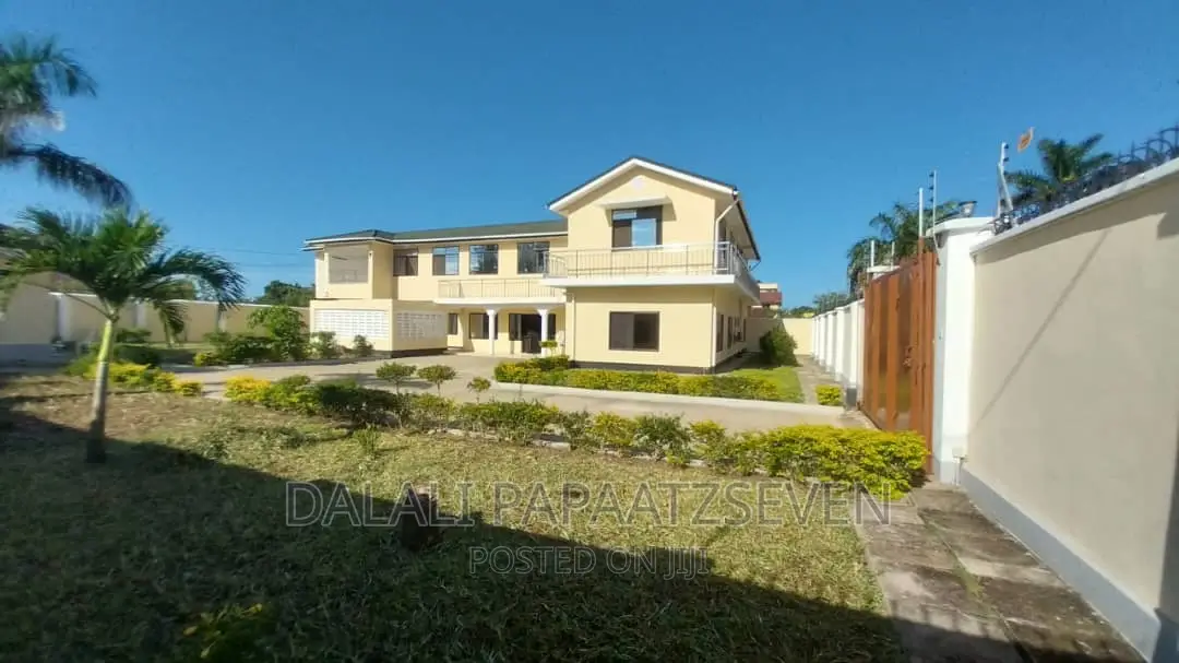 3bdrm House in Dalalipapaatzseven, Mbezi Beach for rent