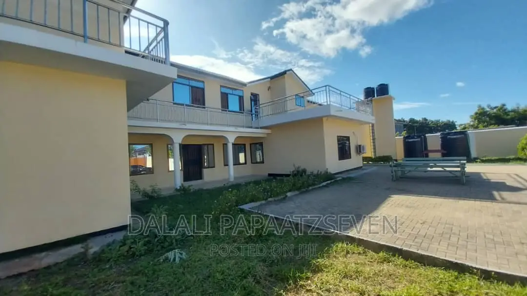 3bdrm House in Dalalipapaatzseven, Mbezi Beach for rent