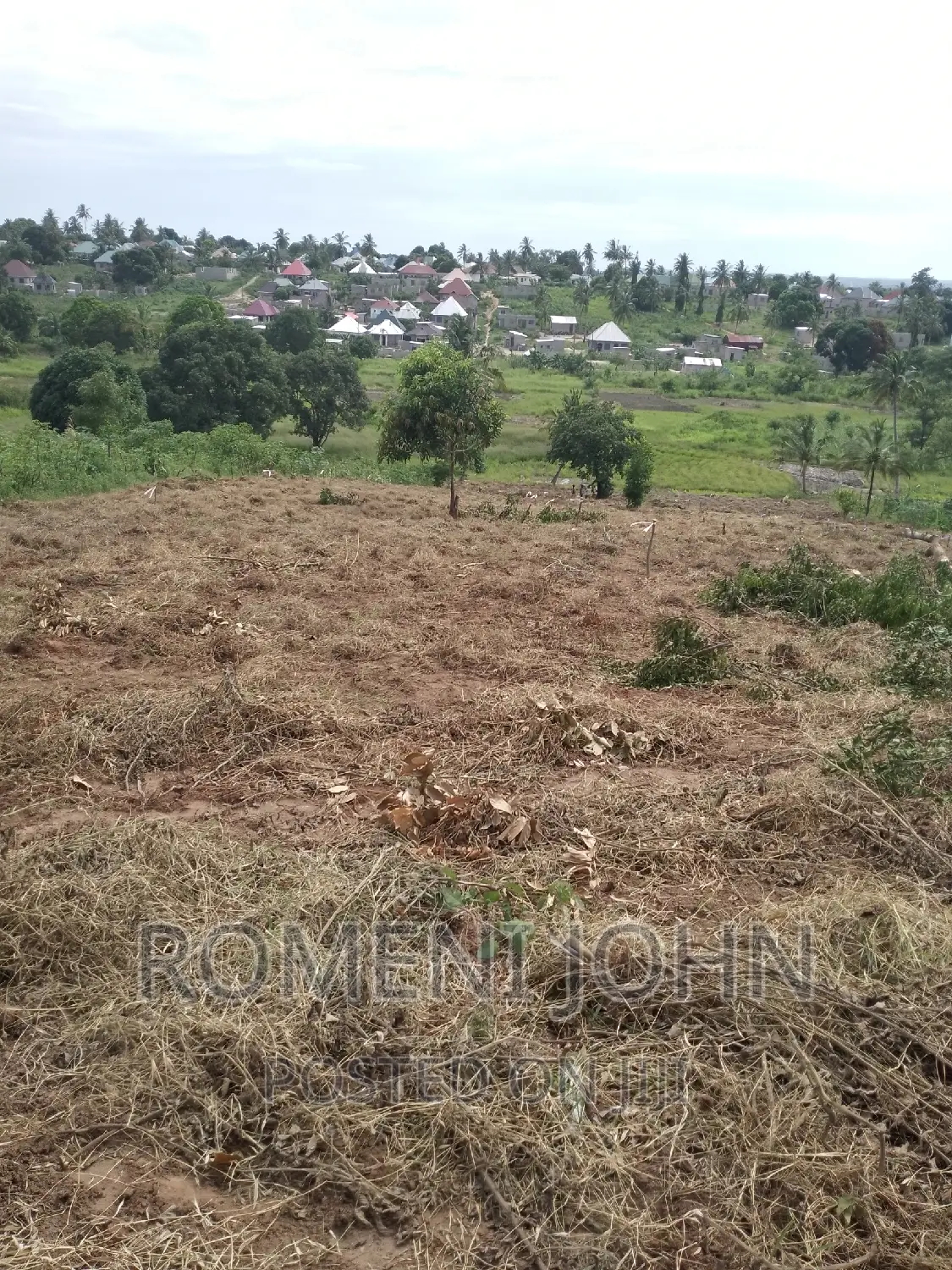 Kiwanja Sqmita 200 Kinauzwa Ml 2.8 Chanika Buyuni.