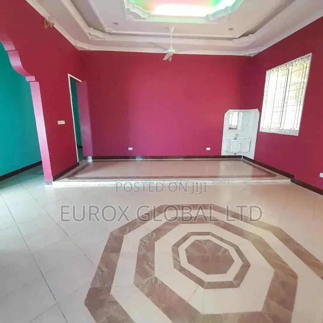 4bdrm House in Ungindoni Street, Kigamboni for rent
