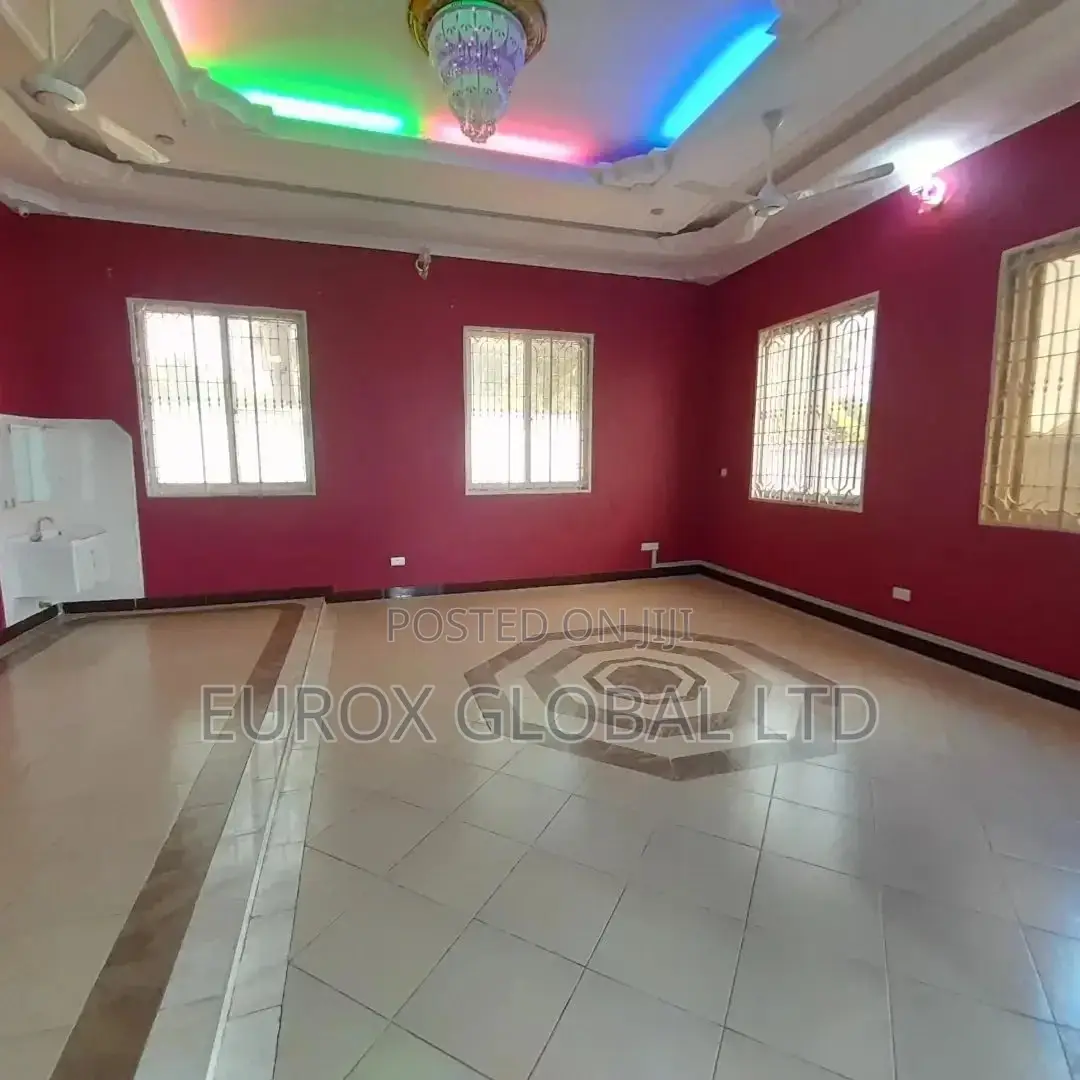 4bdrm House in Ungindoni Street, Kigamboni for rent