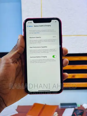 Apple iPhone 11 64 GB Red