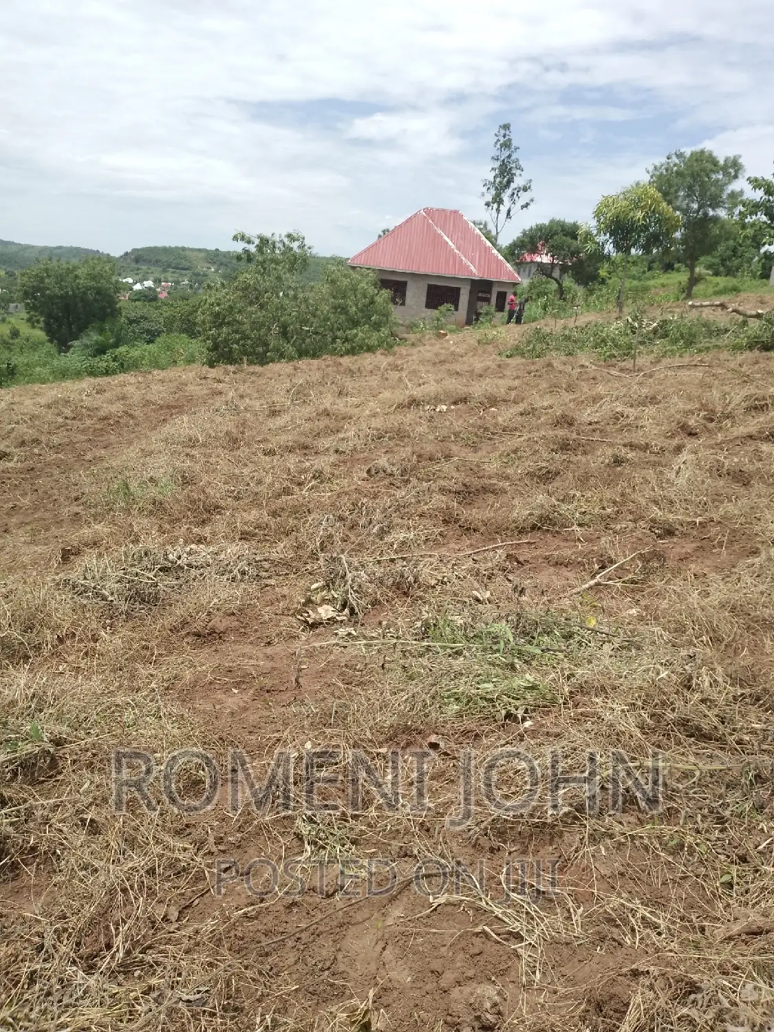 Kiwanja Sqmita 200 Kinauzwa Ml 3.6 Kipo Chanika Buyuni.