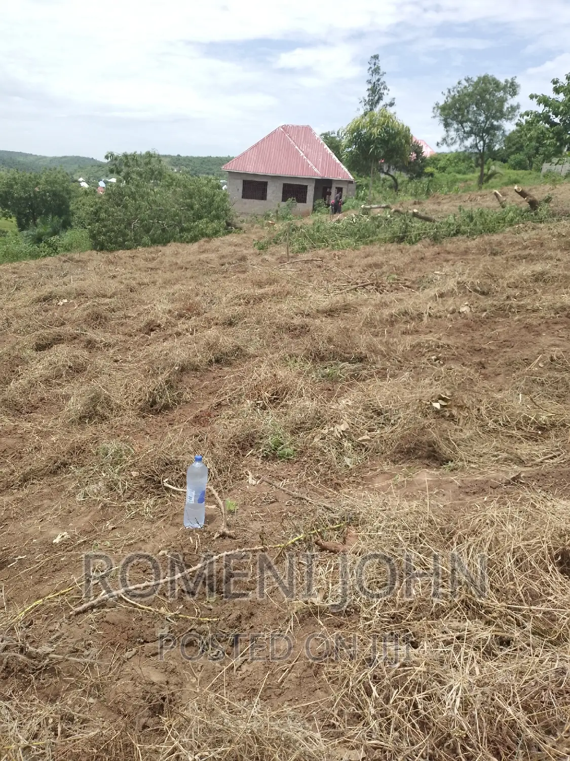 Kiwanja Sqmita 200 Kinauzwa Ml 3.6 Kipo Chanika Buyuni.