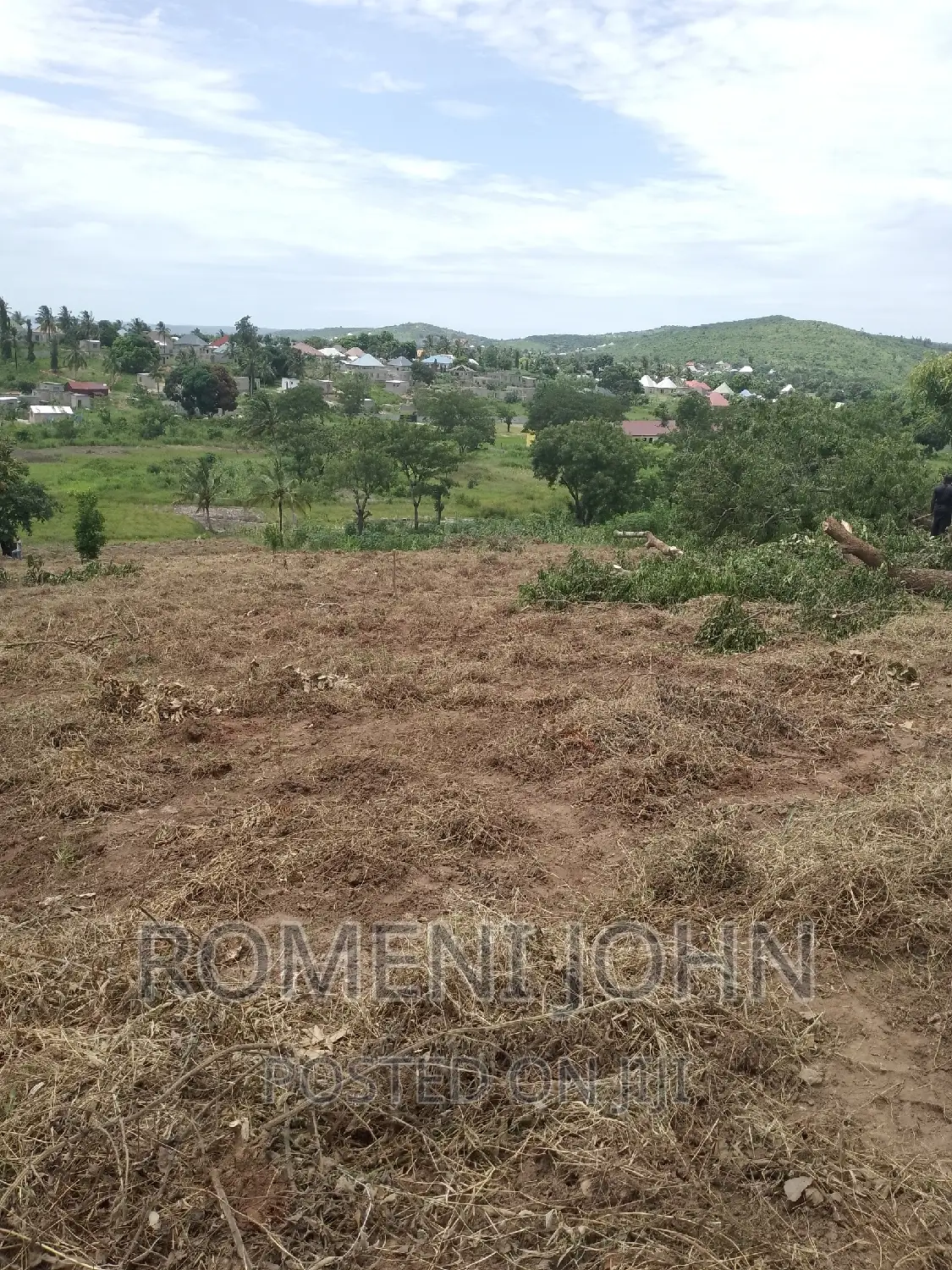 Kiwanja Sqmita 200 Kinauzwa Ml 3.7 Chanika Buyuni.