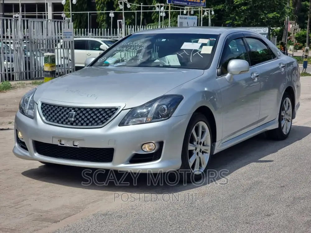 Toyota Crown 2009 Silver