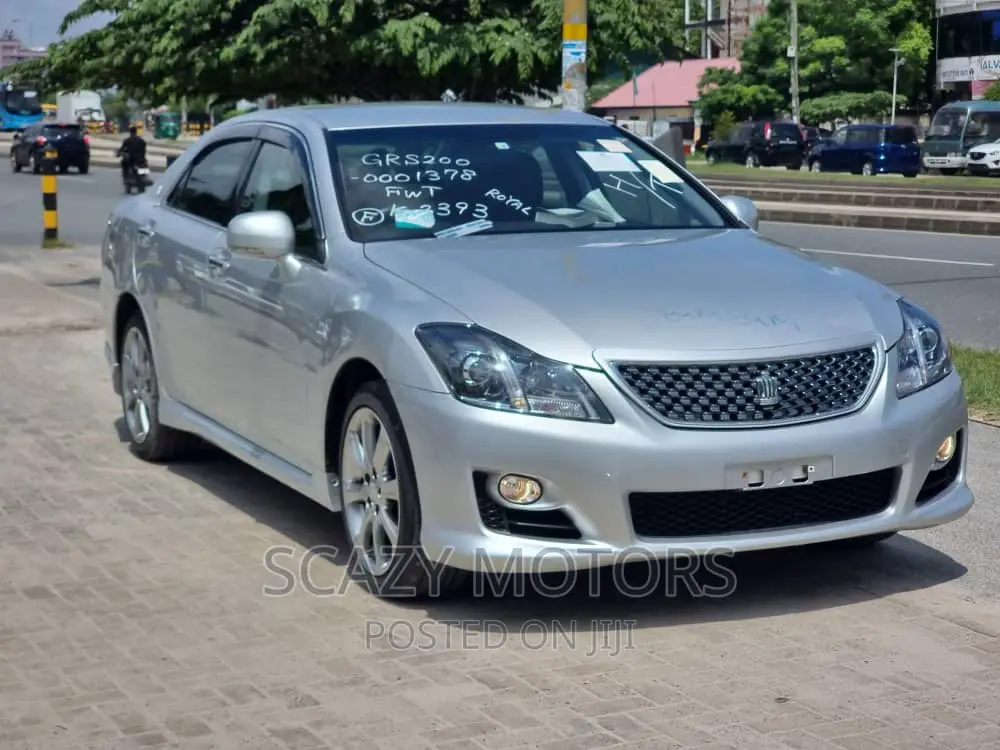 Toyota Crown 2009 Silver