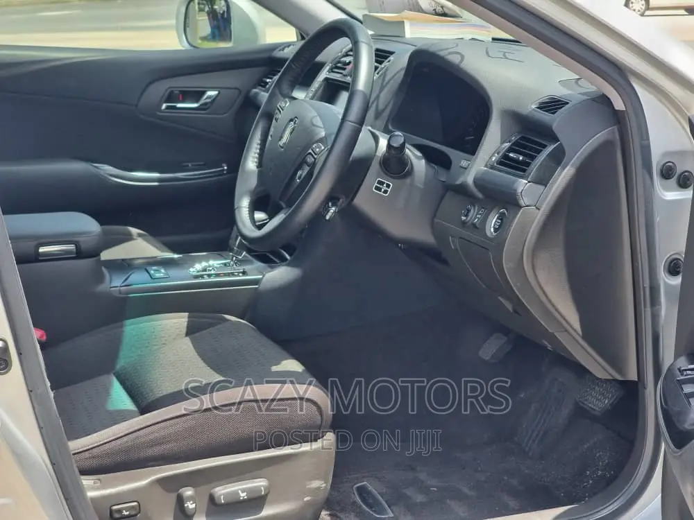 Toyota Crown 2009 Silver