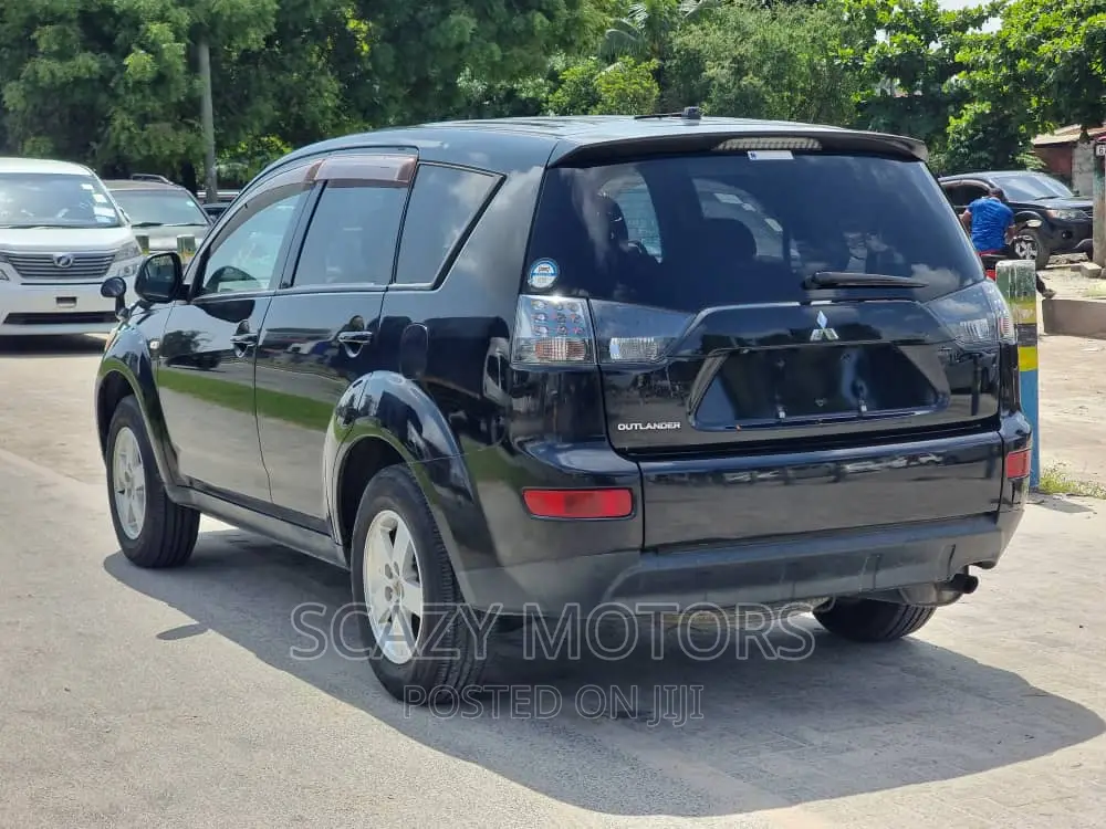 Mitsubishi Outlander 2010 Black