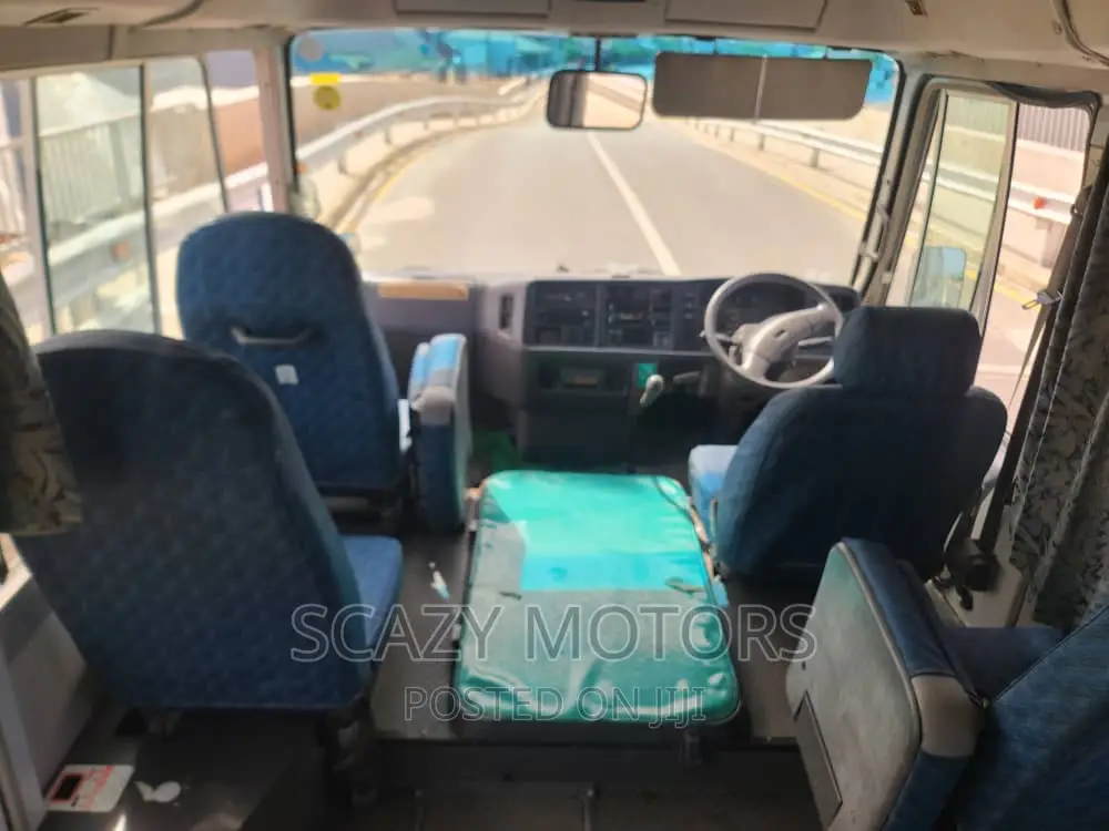 Mitsubishi Fuso Rosa 1999