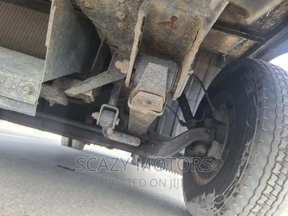 Mitsubishi Fuso Rosa 1999