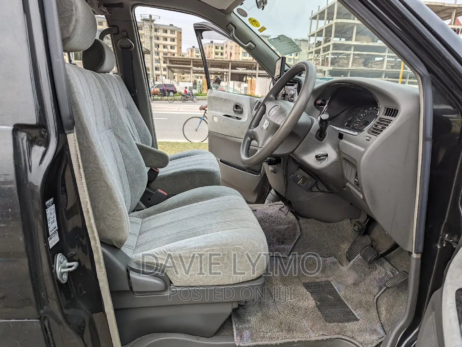 Toyota Lite-Ace 2000 Black