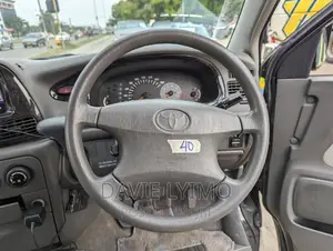 Toyota Lite-Ace 2000 Black