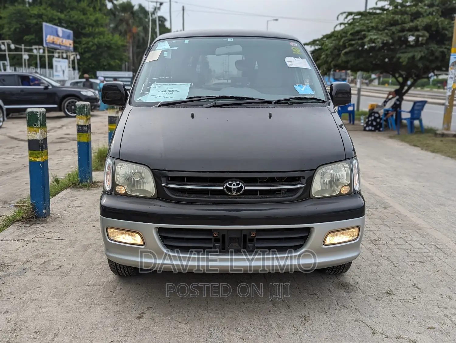 Toyota Lite-Ace 2000 Black