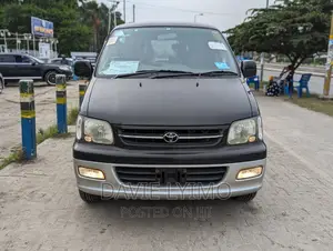 Toyota Lite-Ace 2000 Black