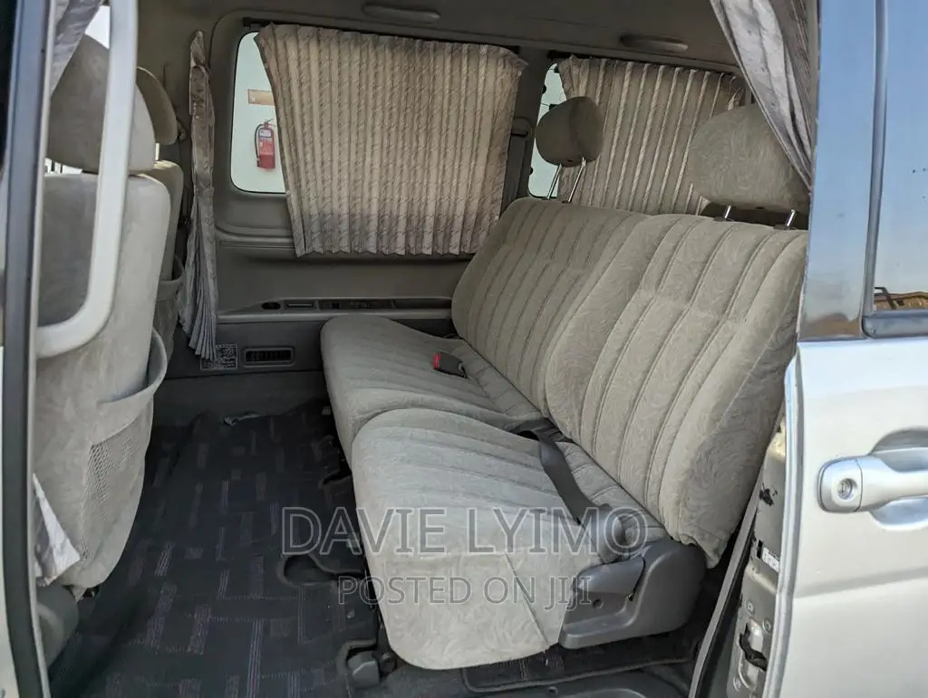 Toyota Lite-Ace 2000 Pearl