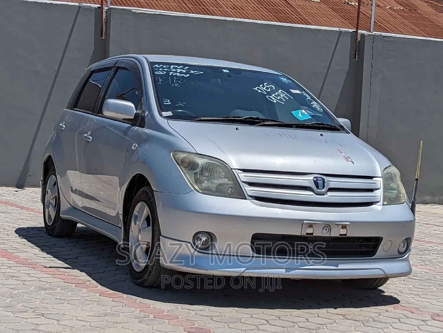 Toyota IST 2005 Silver