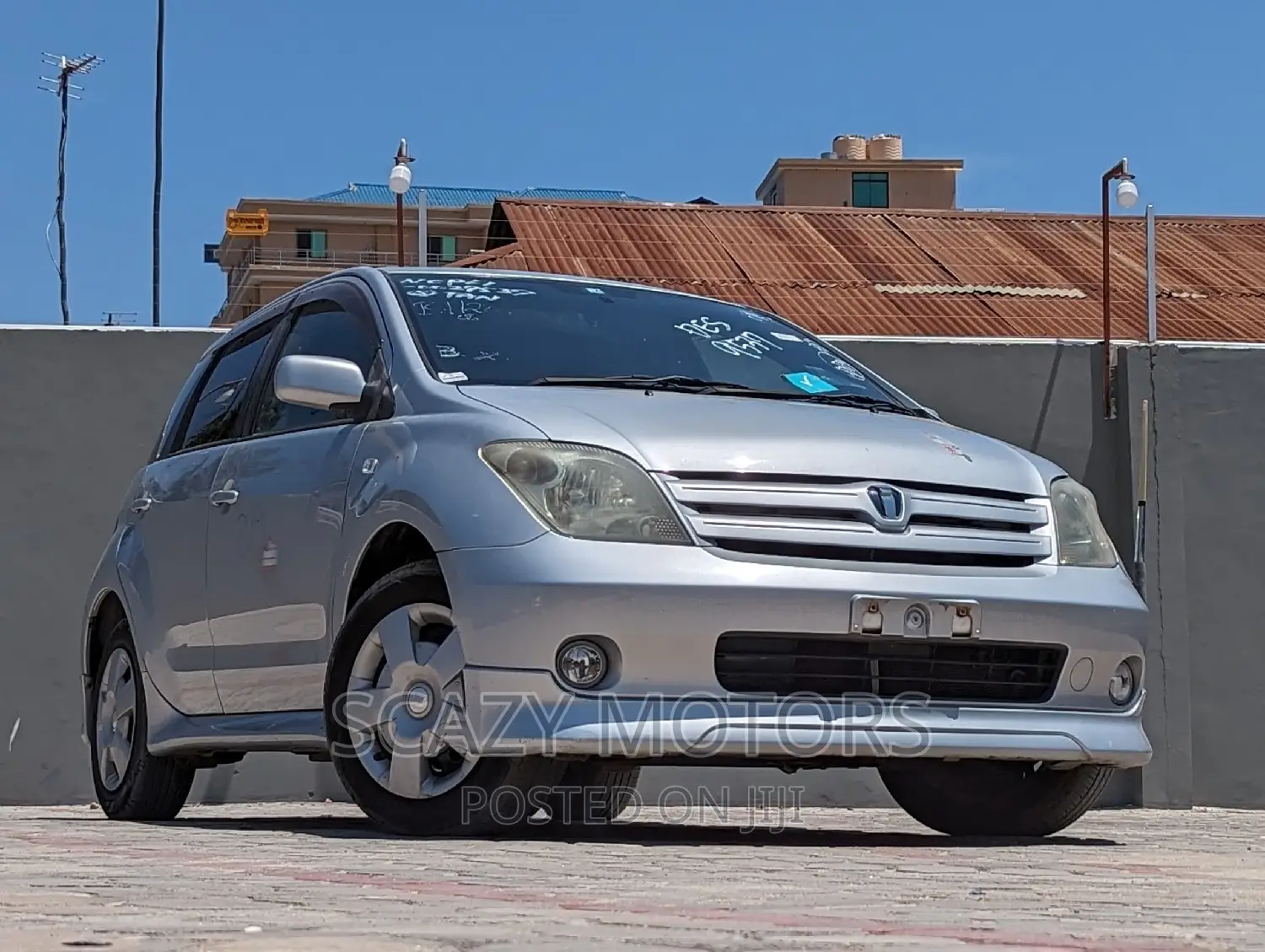 Toyota IST 2005 Silver