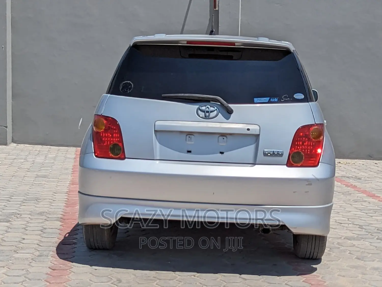 Toyota IST 2005 Silver