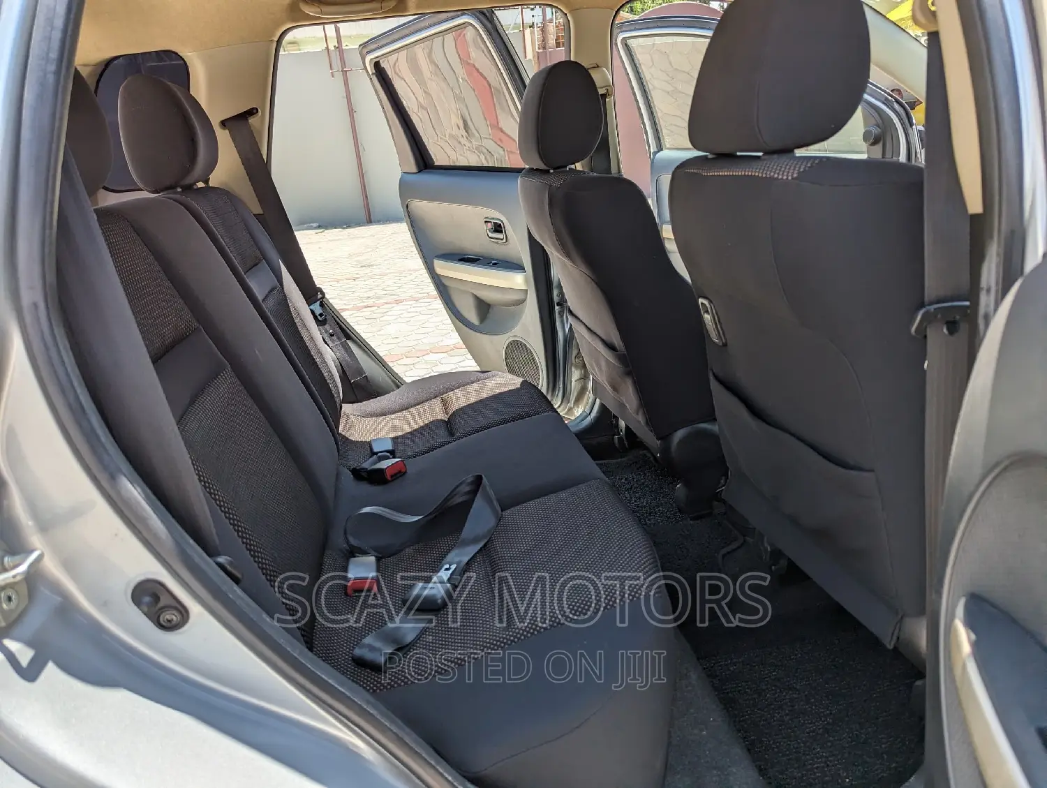 Toyota IST 2005 Gold
