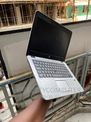 Laptop HP EliteBook 820 G3 8GB Intel Core I5 HDD 500GB