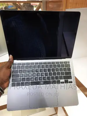 Laptop Apple MacBook Air 2020 16GB Intel Core I7 SSD 256GB