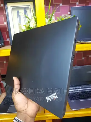Laptop Lenovo ThinkPad E14 Gen 4 16GB Intel Core I5 SSD 512GB